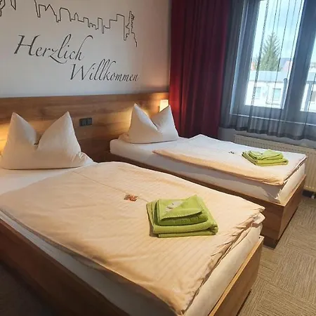 Wettiner Hof Hotell 4*