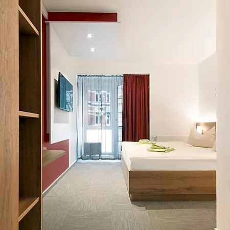 Wettiner Hof Hotell 4*